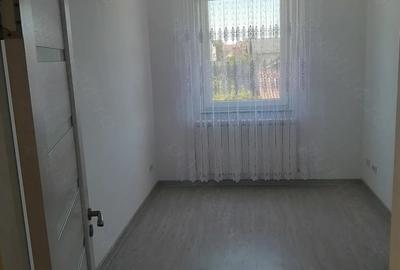 Apartament cu 3 camere decomandat în Obcini - 1