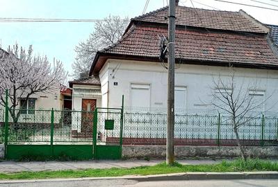 Casă cu 3 camere cu Teren 735 Mp în Olimpia-Stadion