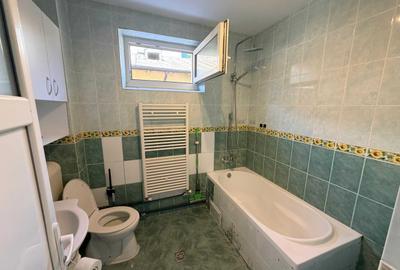 Casă cu 3 camere cu Teren 200 Mp în Central