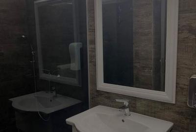 Spațiu comercial, de 700 mp, în Central - 1