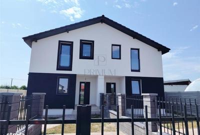 Casă cu 4 camere în Moșnița Nouă