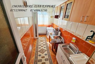 Apartament cu 2 camere decomandat în Micro 19 - 8