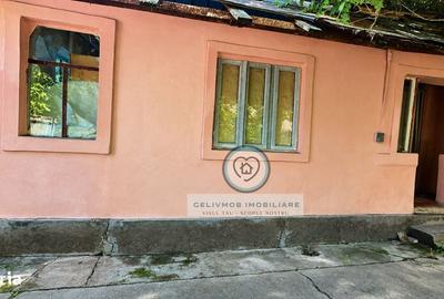 Casă cu 4 camere în Hătcărău