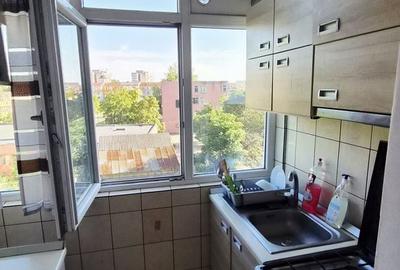 Apartament cu 3 camere decomandat în Sărari - 12