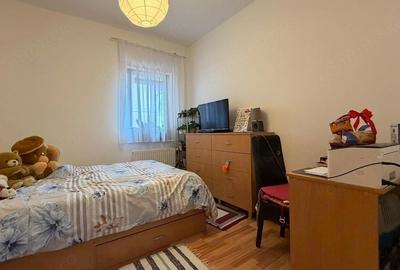 Apartament cu 2 camere semidecomandat în Girocului