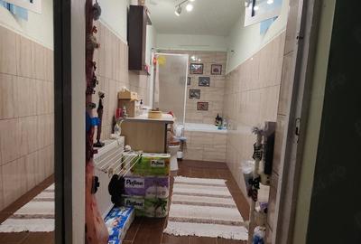 Casă cu 3 camere cu Teren 350 Mp în Central - 2