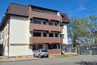 Apartament cu 2 camere semidecomandat, mobilat în Berceni - 1