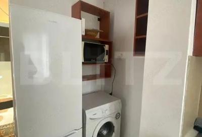 Apartament cu 2 camere decomandat în Spitalul Județean