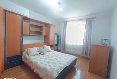 Casă cu 6 camere cu Teren 2771 Mp în Slobozia Nouă