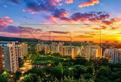 Apartament cu 3 camere semidecomandat, mobilat în Tătărași - 1