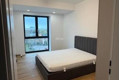 Apartament cu 3 camere decomandat, mobilat în Berceni