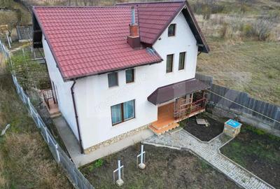Casă cu 4 camere cu Garaj în Bogonos - 12