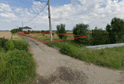 Teren Construcții intravilan de 1570 mp, în Tărtășești