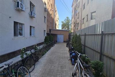 Garsonieră semidecomandată, mobilată în Berceni