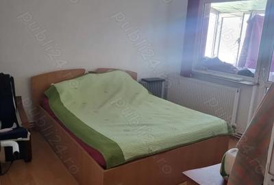 Apartament cu 3 camere decomandat în Poarta 6 - 3