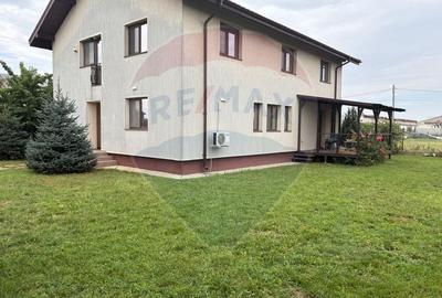 Casă individuală cu 5 camere cu Teren 675 Mp în Brănești - 32