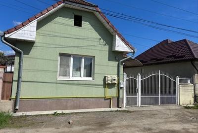 Casă cu 3 camere în Central