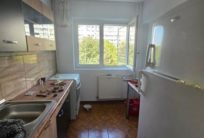 Apartament cu 2 camere semidecomandat în Dristor