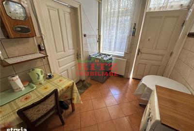 Casă cu 4 camere cu Teren 211 Mp în Orașul de Jos - 2
