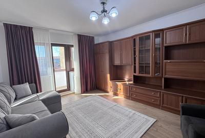 Apartament cu 4 camere nedecomandat în Rogerius