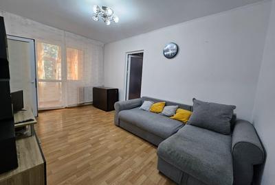 Apartament cu 3 camere nedecomandat în Trivale