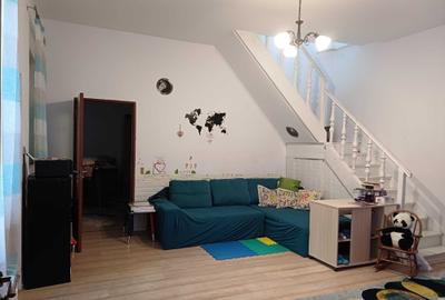 Casă cu 4 camere în Central