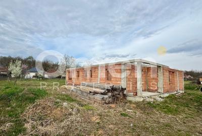 Casă individuală cu 4 camere cu Canalizare în Bușag - 1