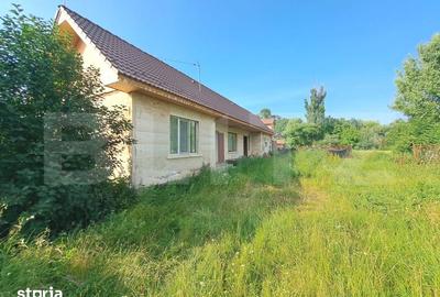 Casă cu 4 camere cu Teren 7020 Mp în Prejmer - 3