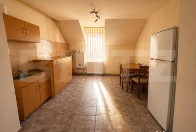 Apartament cu 5 camere în Central
