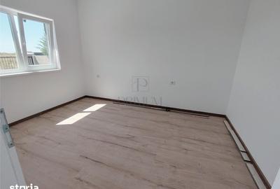 Casă cu 3 camere decomandat cu Teren 300 Mp în Moșnița Nouă
