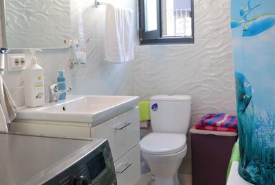 Casă cu 3 camere în Central