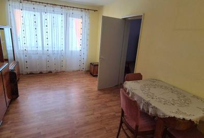 Apartament cu 3 camere decomandat în Central - 3