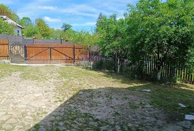 Teren de 2276 mp, în Drăgăneasa