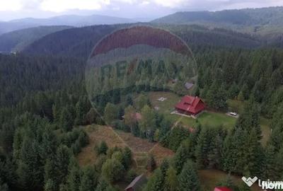 Casă cu 4 camere cu Teren 9000 Mp în Beliș
