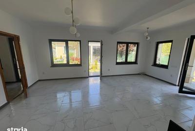 Spațiu comercial, de 60 mp, în Central - 2