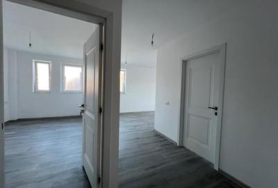 Apartament cu 3 camere decomandat în Săsar