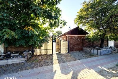 Casă cu 3 camere cu Teren 2296 Mp în Osica de Sus