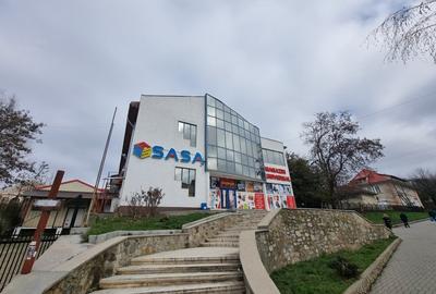 Spațiu comercial, de 1,700 mp, în Central - 2