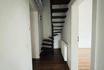 Apartament cu 4 camere decomandat în Central - 2