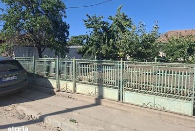 Casă cu 3 camere cu Teren 713 Mp în Central - 2