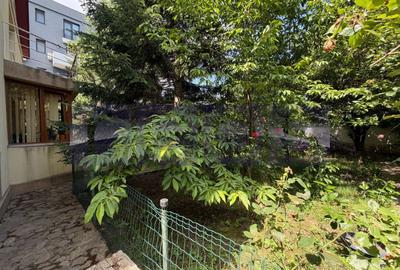 Casă individuală cu 5 camere cu Canalizare în Central - 23