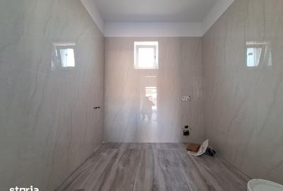 Casă cu 3 camere cu Teren 287 Mp în Sânandrei