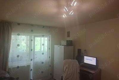 Apartament cu 3 camere semidecomandat în Central - 5