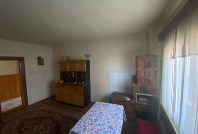 Casă individuală cu 6 camere cu Teren 412 Mp în Moroeni - 4