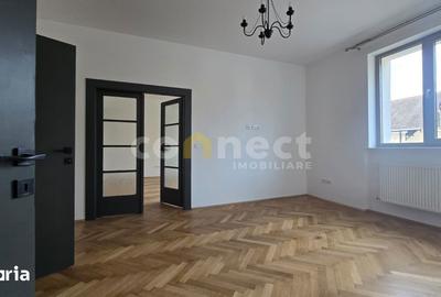 Apartament cu 5 camere în Central - 2