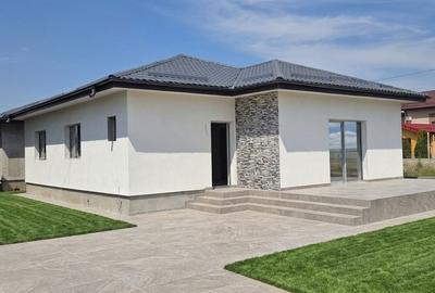 Casă cu 4 camere cu Teren 400 Mp în Clinceni