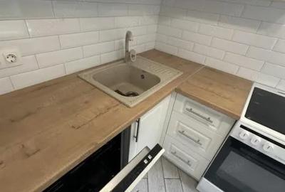 Apartament cu 2 camere decomandat în Lipovei