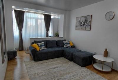 Apartament cu 2 camere semidecomandat în City Park Mall