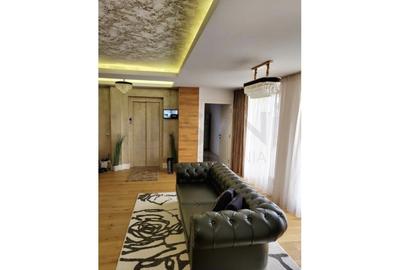 Apartament cu 5 camere decomandat în Sisești - 4