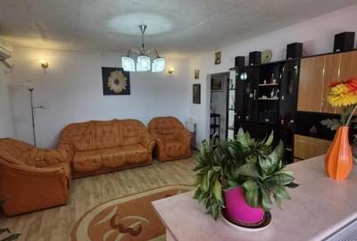 Apartament cu 3 camere în Crângași